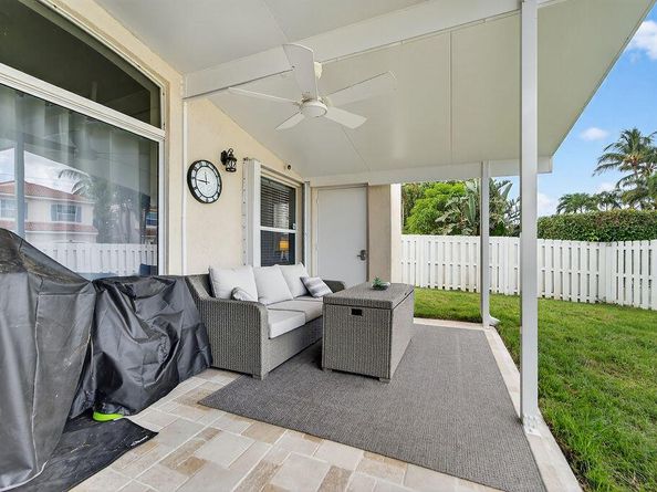7297 Burgess Drive, Lake Worth FL 33467