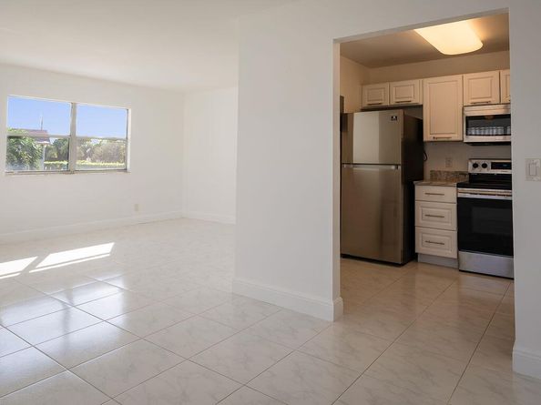 506 Saxony K K, Delray Beach FL 33446