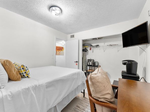 7500 NW 30th Place 123, Sunrise FL 33313