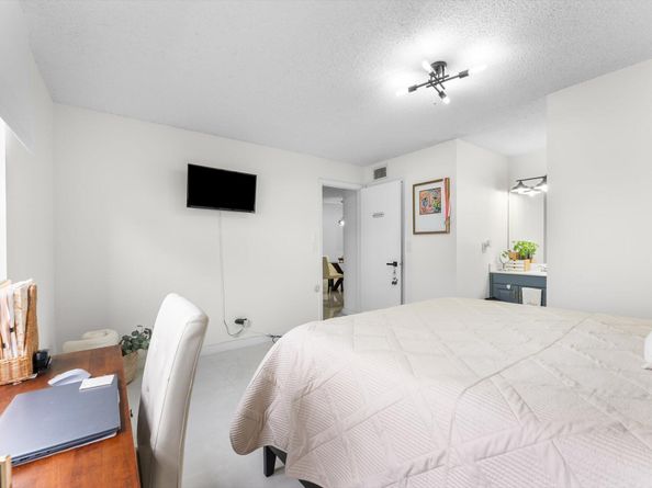 7500 NW 30th Place 123, Sunrise FL 33313