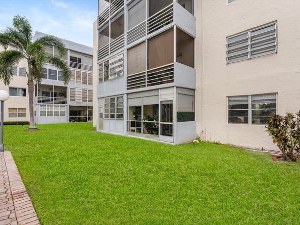 7500 NW 30th Place 123, Sunrise FL 33313