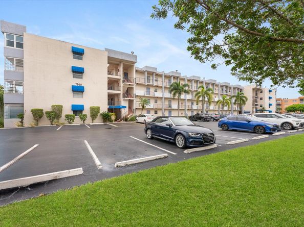 7500 NW 30th Place 123, Sunrise FL 33313