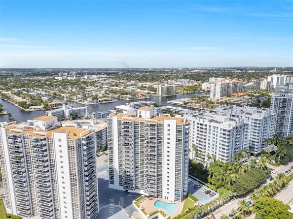 2715 N Ocean Blvd 4E, Fort Lauderdale FL 33308