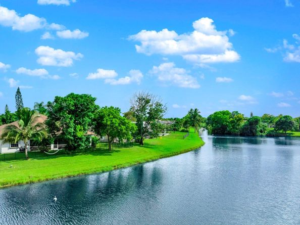13935 Geranium Place, Wellington FL 33414