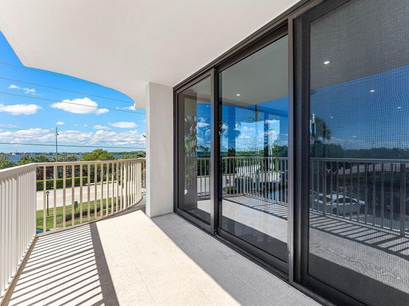 5480 N Ocean Drive B1c, Singer Island FL 33404