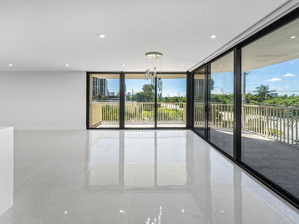 5480 N Ocean Drive B1c, Singer Island FL 33404