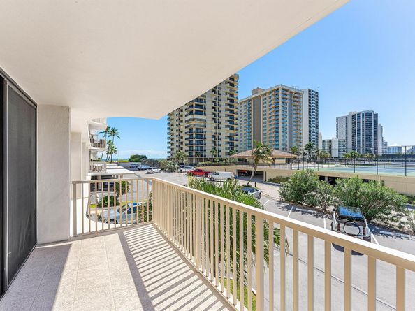 5480 N Ocean Drive B1c, Singer Island FL 33404