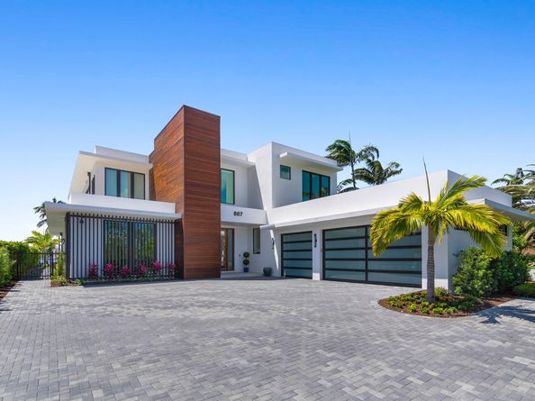 807 N Atlantic Drive, Lantana FL 33462