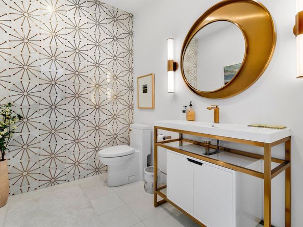 807 N Atlantic Drive, Lantana FL 33462