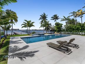 807 N Atlantic Drive, Lantana FL 33462