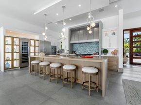 807 N Atlantic Drive, Lantana FL 33462