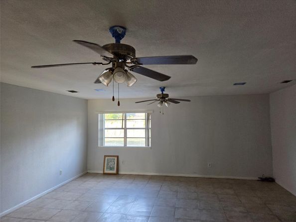 405 SW 79th Ter, North Lauderdale FL 33068