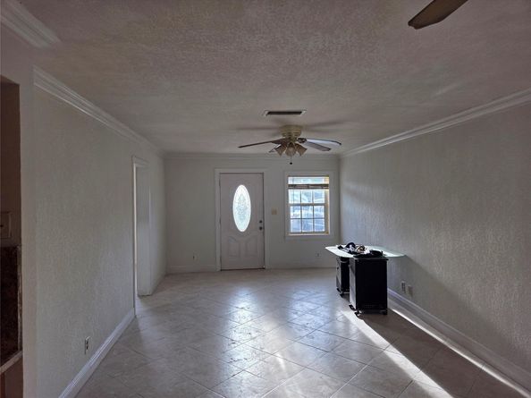 405 SW 79th Ter, North Lauderdale FL 33068