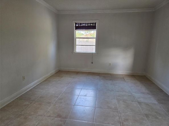 405 SW 79th Ter, North Lauderdale FL 33068