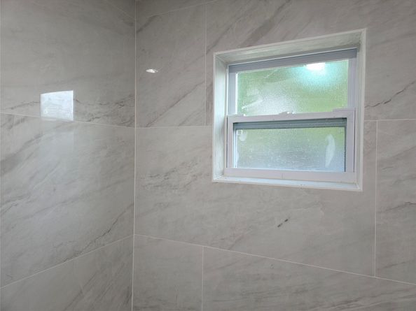 405 SW 79th Ter, North Lauderdale FL 33068