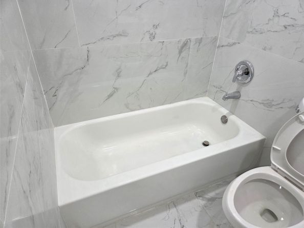 405 SW 79th Ter, North Lauderdale FL 33068