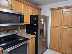 405 SW 79th Ter, North Lauderdale FL 33068