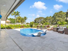 24 Dogwood Cir, Boynton Beach FL 33436