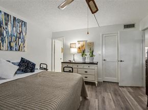 9520 S Hollybrook Lake Dr 103, Pembroke Pines FL 33025