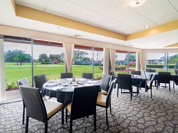 9520 S Hollybrook Lake Dr 103, Pembroke Pines FL 33025