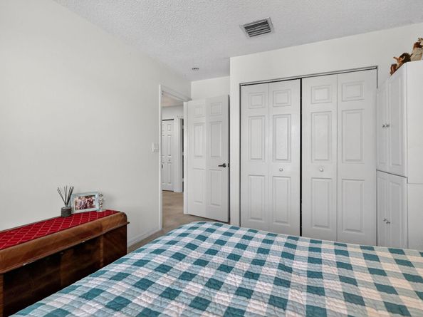 1238 NW 144th Terrace, Pembroke Pines FL 33028