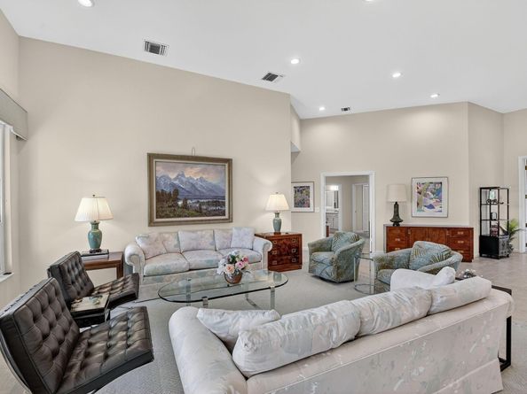 194 Orange Tree Drive G, Atlantis FL 33462