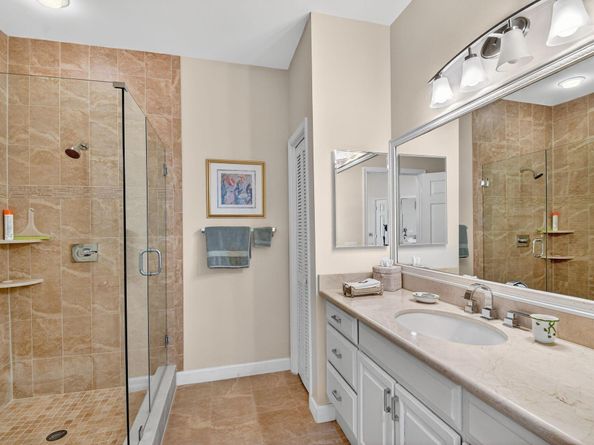 194 Orange Tree Drive G, Atlantis FL 33462