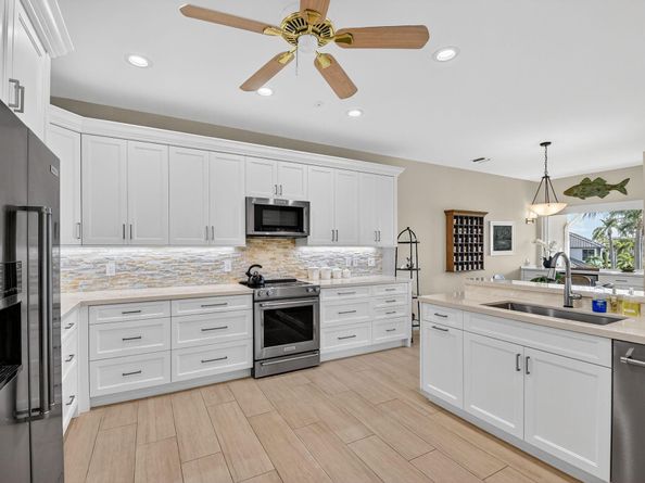 194 Orange Tree Drive G, Atlantis FL 33462