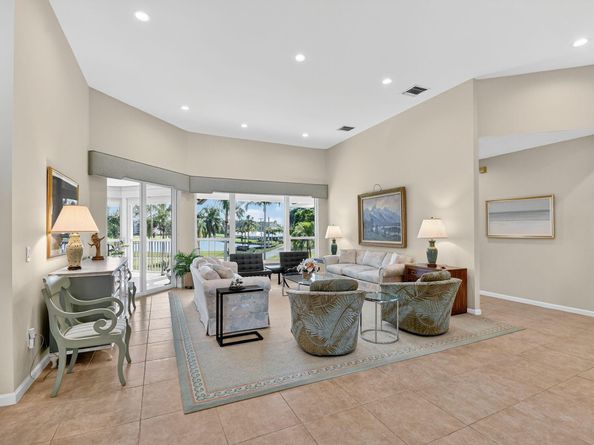 194 Orange Tree Drive G, Atlantis FL 33462