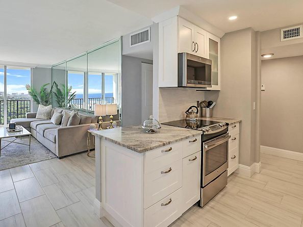 2121 N Ocean Boulevard 1705e, Boca Raton FL 33431