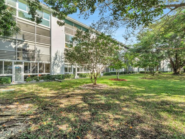 3001 Portofino Isle m3, Coconut Creek FL 33066