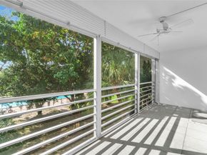 3001 Portofino Isle m3, Coconut Creek FL 33066