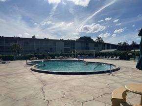 3300 Springdale Boulevard 201, Palm Springs FL 33461