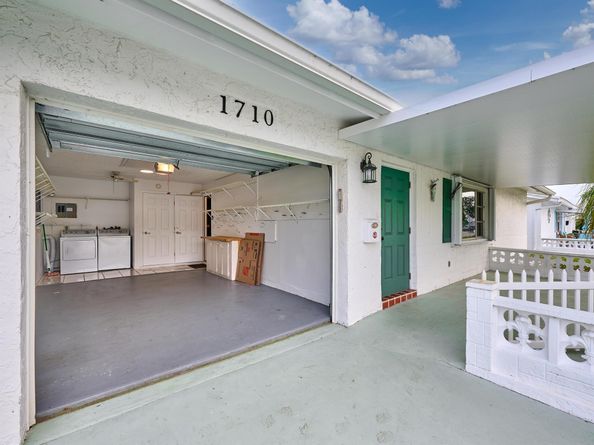 1710 SW 22nd Street, Boynton Beach FL 33426