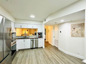 2200 S Cypress Bend Dr 802, Pompano Beach FL 33069