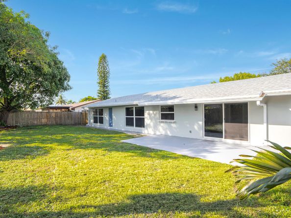 6210 SW 6th Street, Margate FL 33068