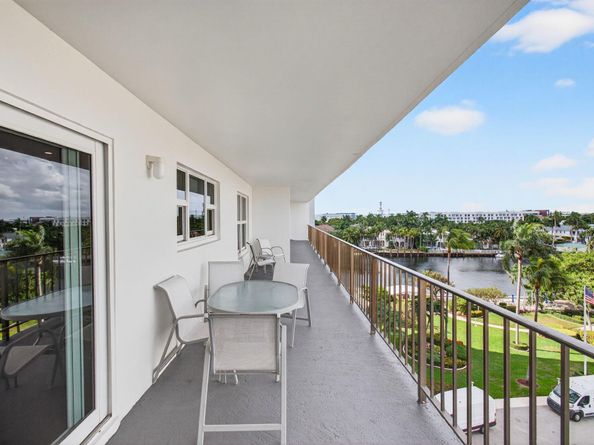 220 Macfarlane Drive S604, Delray Beach FL 33483