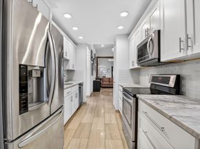 6827 Parisian Way, Lake Worth FL 33467