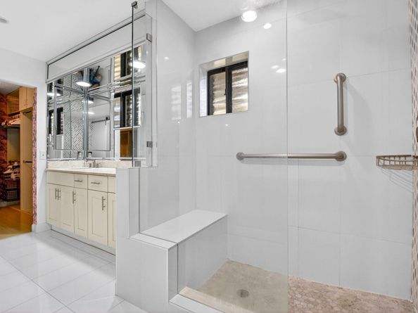 6827 Parisian Way, Lake Worth FL 33467