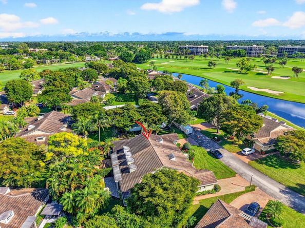 6827 Parisian Way, Lake Worth FL 33467