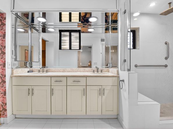 6827 Parisian Way, Lake Worth FL 33467