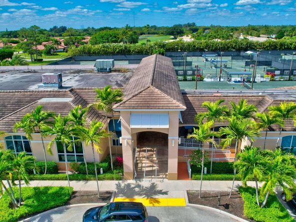 6827 Parisian Way, Lake Worth FL 33467