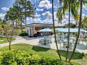 6827 Parisian Way, Lake Worth FL 33467