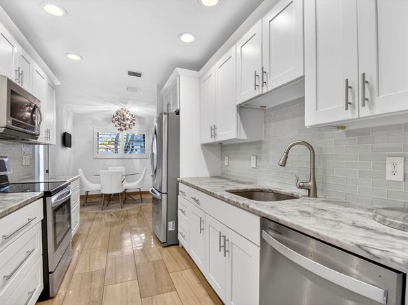 6827 Parisian Way, Lake Worth FL 33467