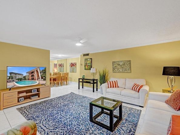 2500 NE 9th St 110, Fort Lauderdale FL 33304