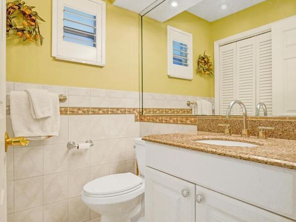 2500 NE 9th St 110, Fort Lauderdale FL 33304