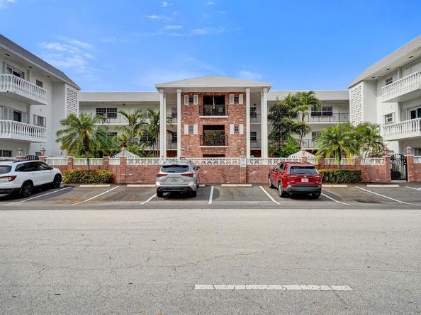 2500 NE 9th St 110, Fort Lauderdale FL 33304