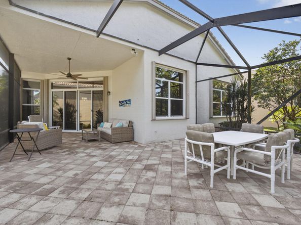 9121 Via Elegante, Wellington FL 33411