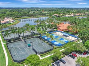 9121 Via Elegante, Wellington FL 33411