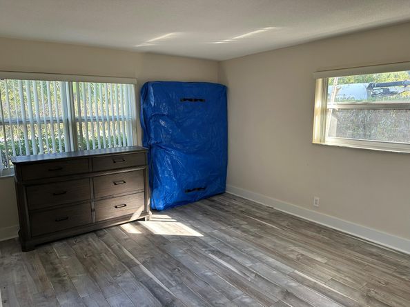 417 SE 4th St, Dania Beach FL 33004